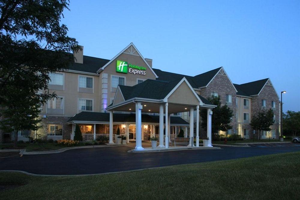 Riverwoods Holiday Inn Express & Suites Chicago-Deerfield Lincolnshire, An Ihg Hotel מראה חיצוני תמונה