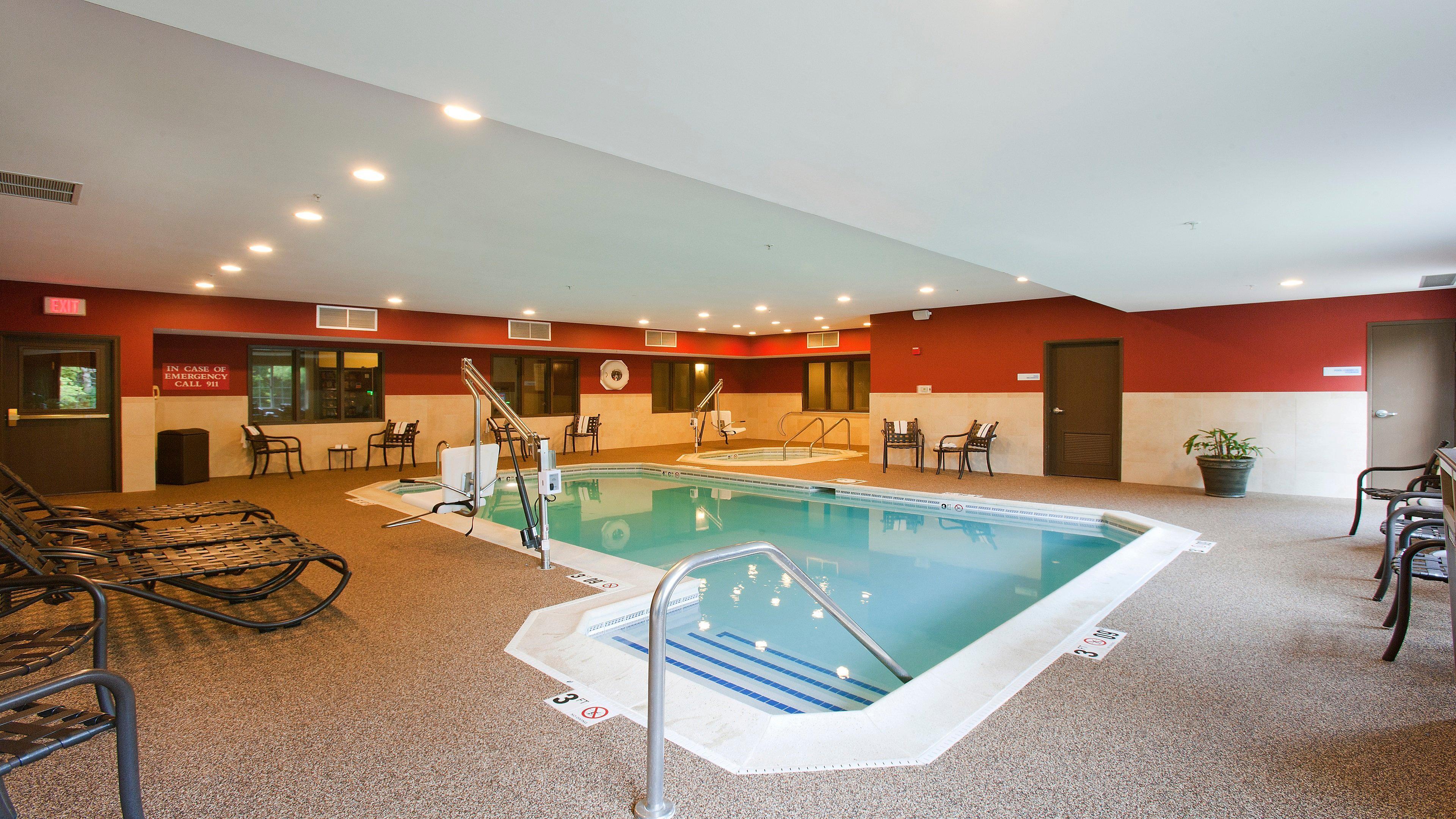 Riverwoods Holiday Inn Express & Suites Chicago-Deerfield Lincolnshire, An Ihg Hotel מראה חיצוני תמונה